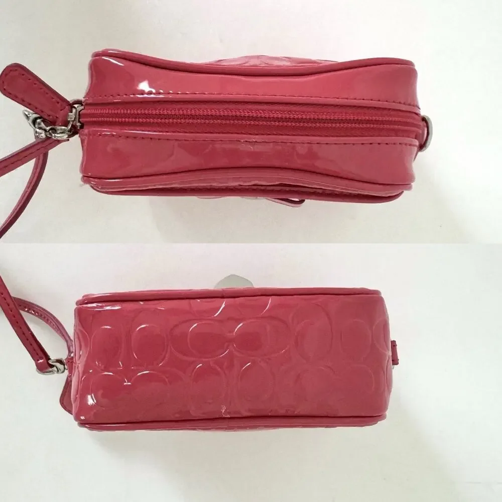 Coach exterior material